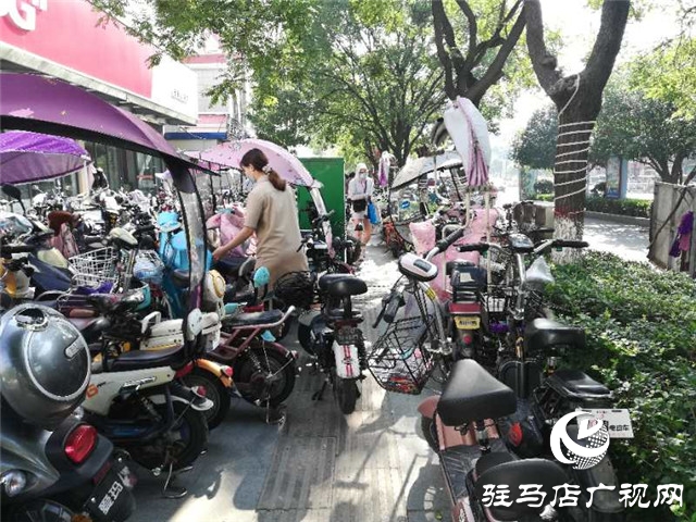 医院门前停车乱象整治初见成效 标本兼治还需努力