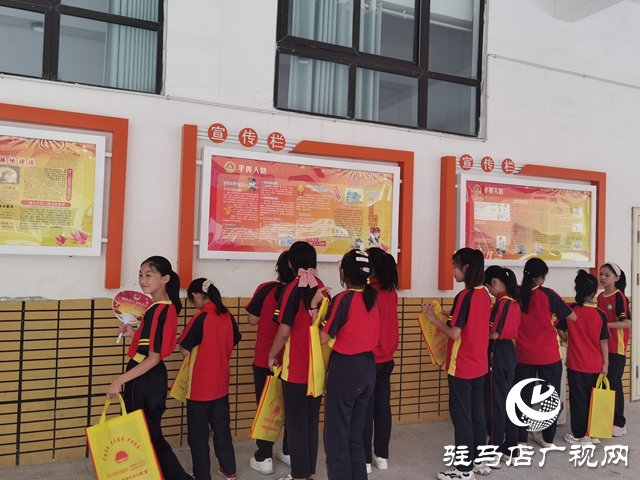 平舆县人防办开展人防宣传进校园活动