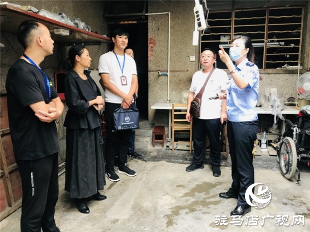 民警走访查处多家深藏居民楼的“火药桶”