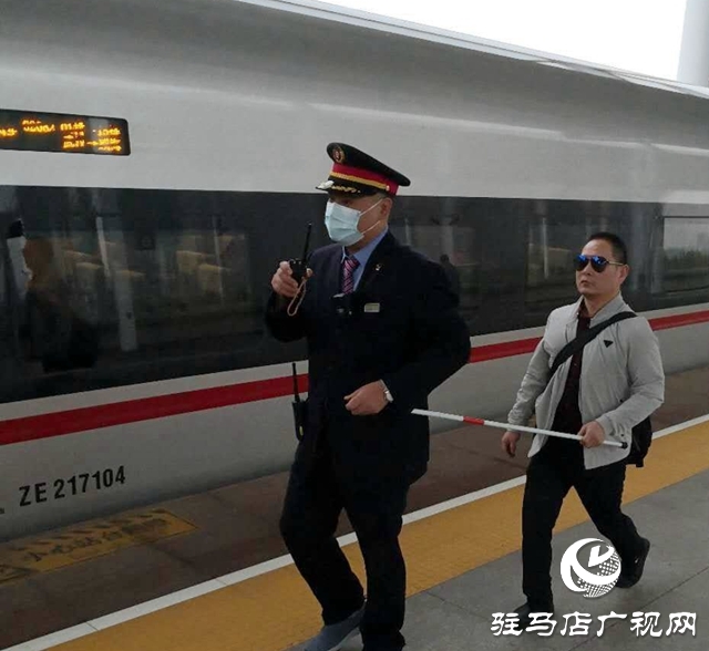 坚守岗位过假期