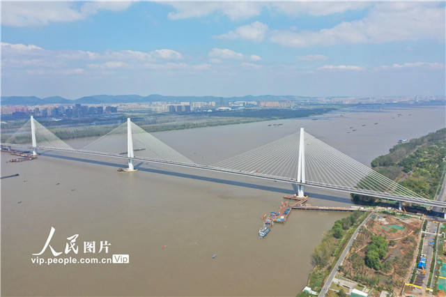 南京长江第五大桥顺利通过荷载试验
