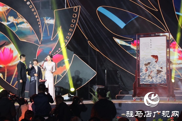 宿鸭湖畔庆丰收 梁祝故里话振兴 2020中国农民丰收节——第三届中国农民电影节在汝南县开幕