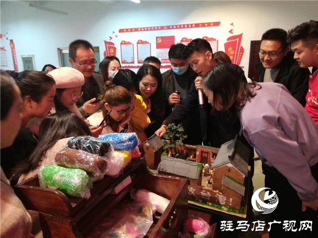面塑艺人张新芳传授技艺