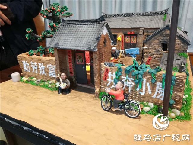 面塑艺人张新芳传授技艺