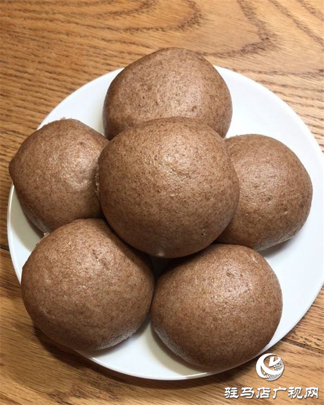 吨源种业组织召开小麦播种现场会