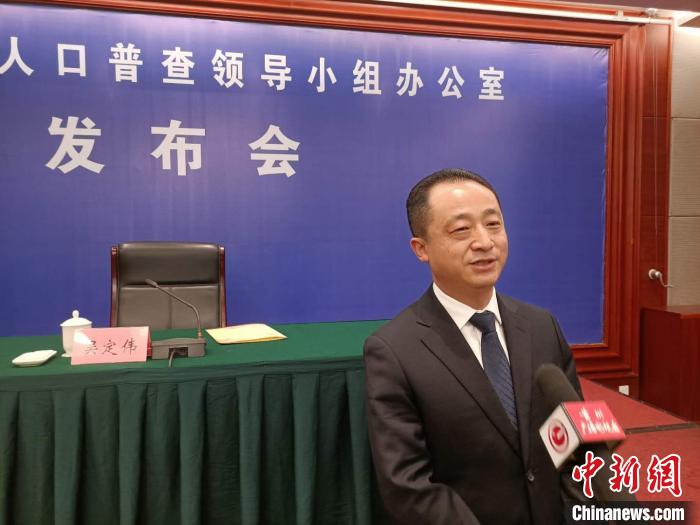 贵州：20余万人口普查人员将走进1200多万户家庭进行登记