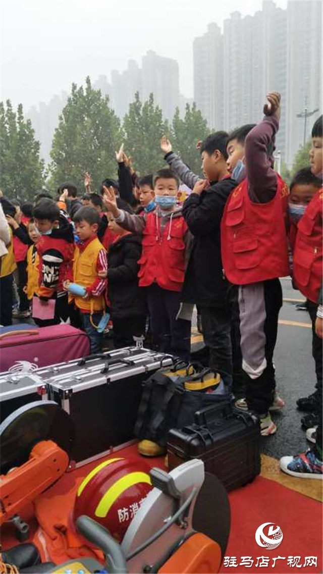 电视台星主播走进示范区消防大队零距离学习消防安全知识