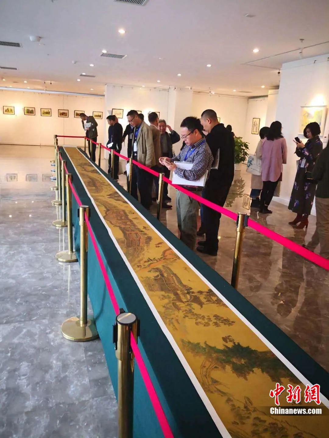 点击进入下一页