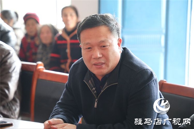 萤火虫公益协会总会携手上蔡分会到党店镇开展对接帮扶公益活动