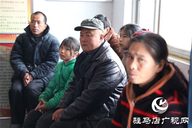 萤火虫公益协会总会携手上蔡分会到党店镇开展对接帮扶公益活动