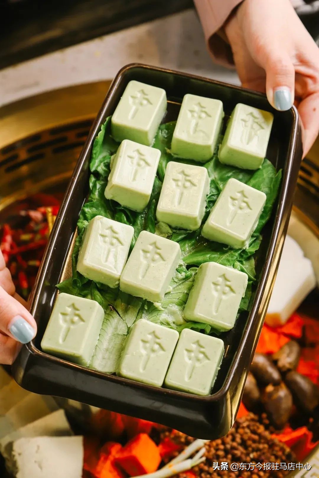 元旦盛大试营业！郑凯的火凤祥鲜货火锅来驻马店啦！邀您来尝鲜！