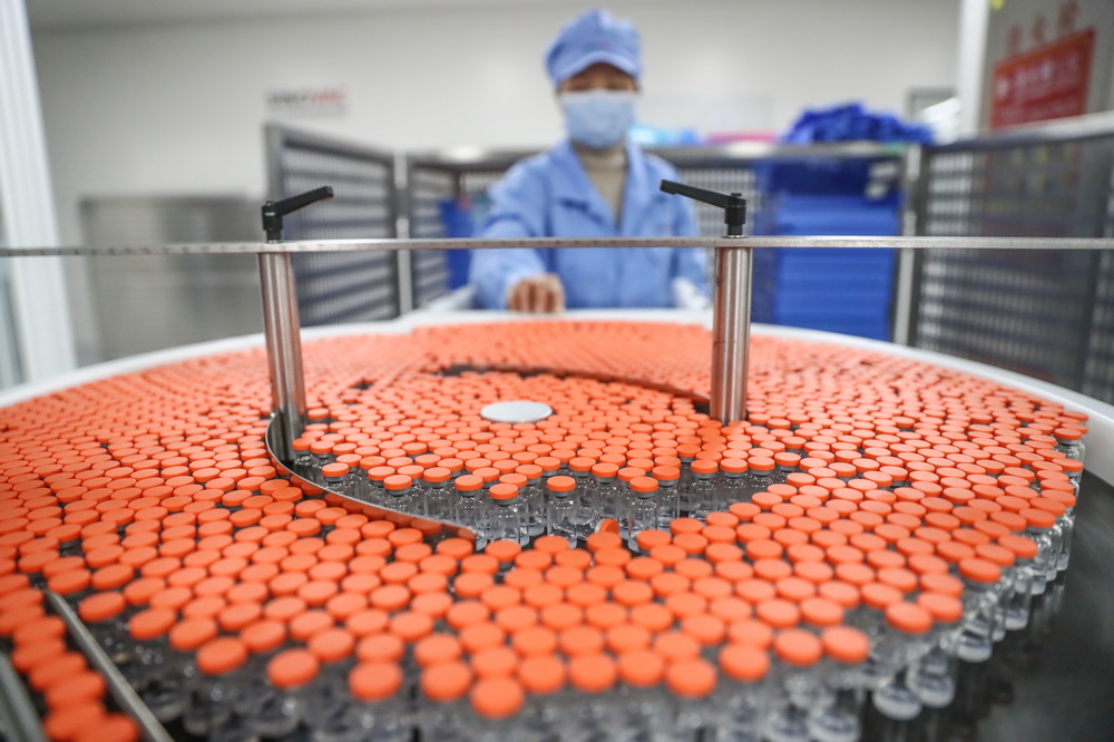 我国新冠疫苗厂商全力生产保接种