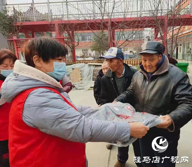 西平县柏城街道：关爱孤寡老人 寒冬送温暖