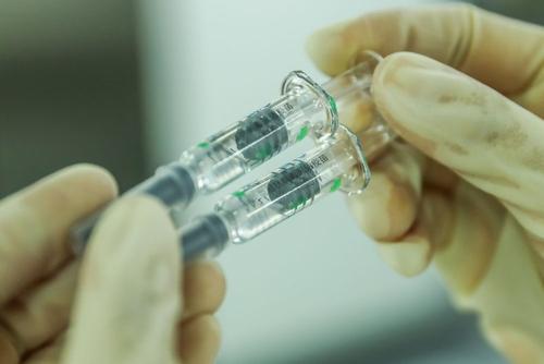 我国新冠疫苗接种量超一千五百万人次