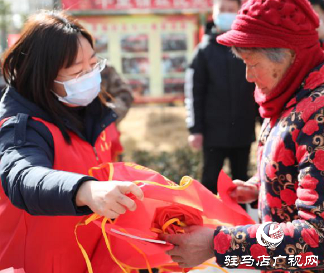 驻马店市公共资源交易中心：春节慰问送温暖 法治宣传促平安