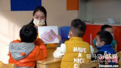 她坚守20年 让800多名听障儿童开口说话