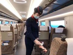 春运前四天铁路客流同比下降七成以上