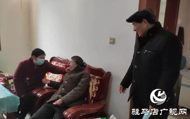 驻马店:七旬夫妇帮扶邻里 点滴关怀温暖人心