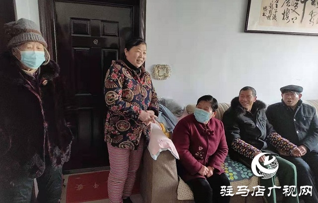 驻马店:七旬夫妇帮扶邻里 点滴关怀温暖人心