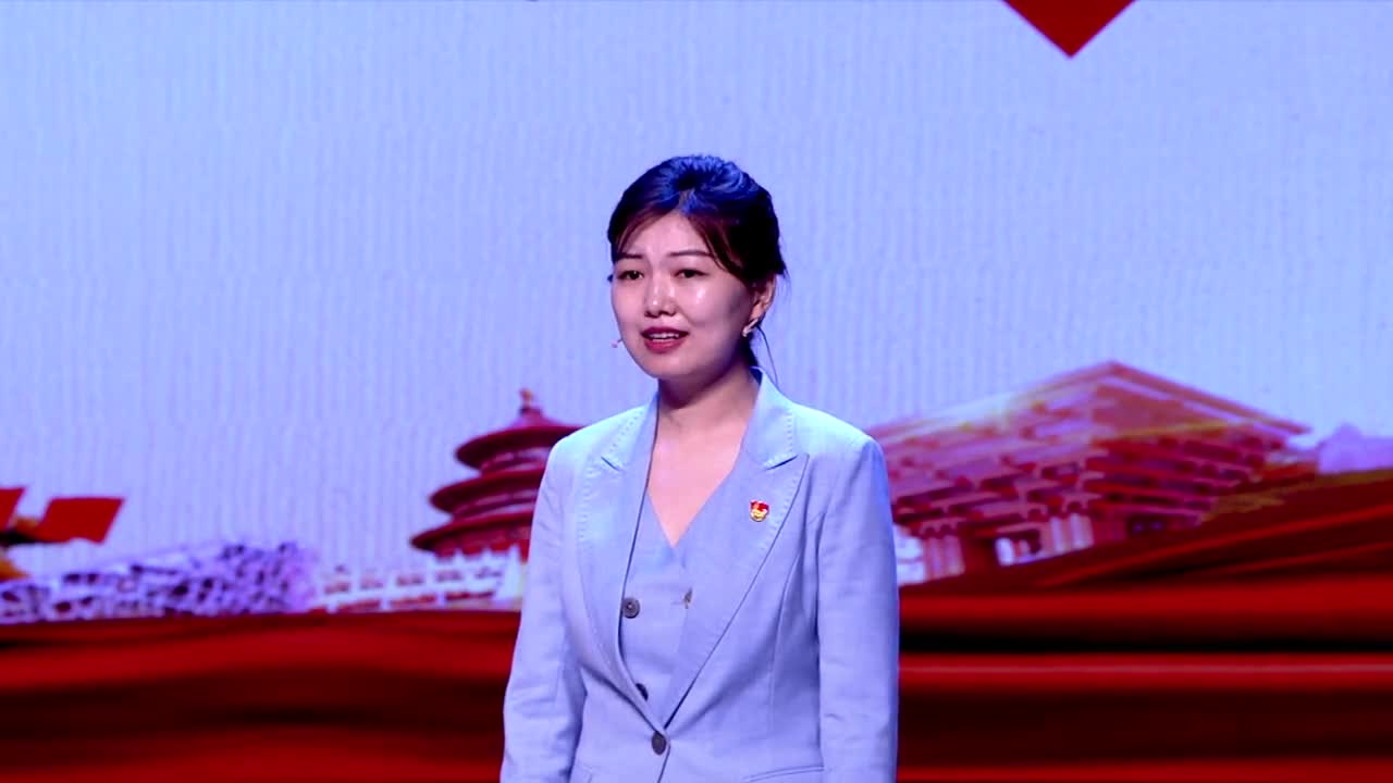 《倾心养师德，笃行铸师魂》