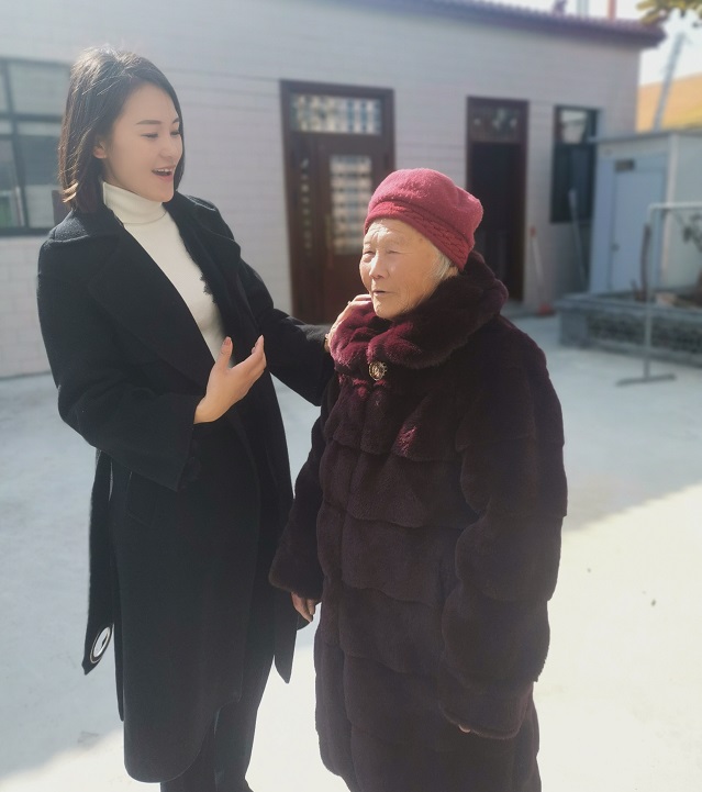 驻马店市贺佳荣获“全国优秀农民工”称号