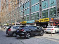 郑州市区洗车价格上涨 网友出招：自己动手洗、加油免费洗