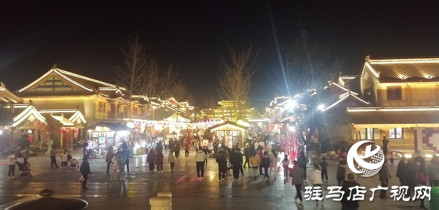 灯火璀璨迎元宵 流光溢彩不夜城