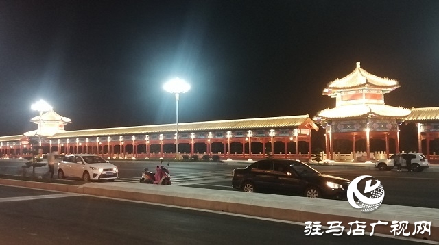 灯火璀璨迎元宵 流光溢彩不夜城