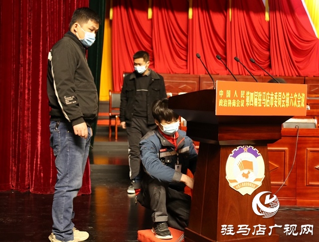 2021两会花絮｜“两会”幕后的忙碌与坚守