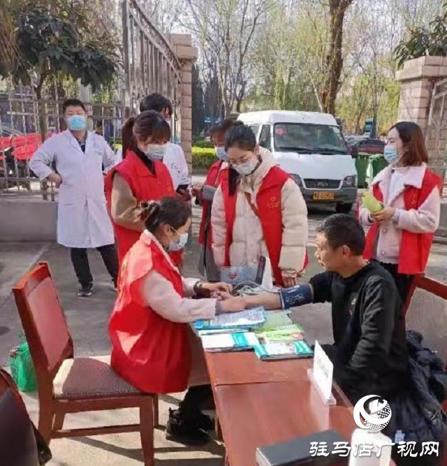 西平县柏城街道开展以“送健康科普”为主题的新时代文明实践活动
