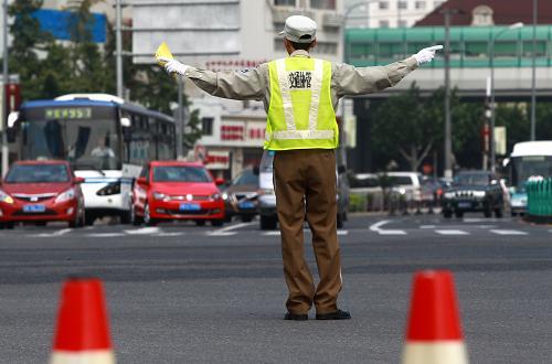 市民注意  即日起，4路、5路、7路将绕行