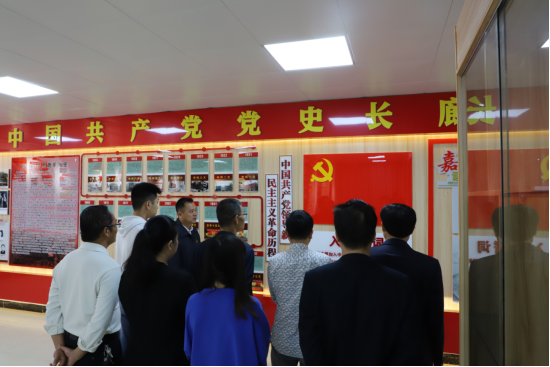 上蔡县芦岗街道开展“铭记红色历史、传承革命精神、重走长征路”党史学习活动