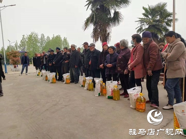 汝南乡贤系家乡 捐赠物资暖人心