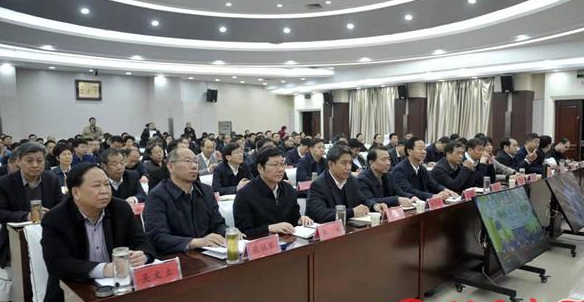 河南省扬尘污染治理工作会在驻马店市召开