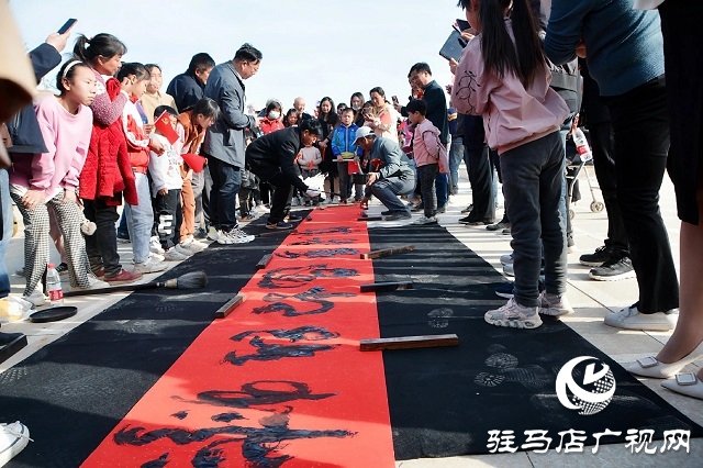 正阳县:弘扬红色主旋律 雷岗精神共传唱