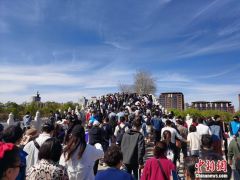 “五一”想报复性出游 却遭遇机票酒店报复性涨价