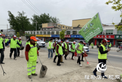 平舆县环保志愿者协会开展“绿动地球 我在行动”活动