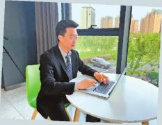 自动驾驶公交技术人员：网联公交 智“行”未来