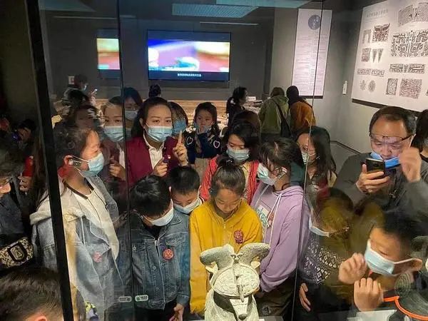 教育部：让每一个学生都能掌握1—2项艺术特长