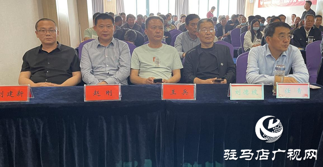 新麦26优质又高产 观摩迎丰收