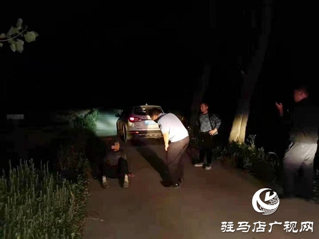 九旬老人晕倒路旁 平舆夜巡民警及时救助