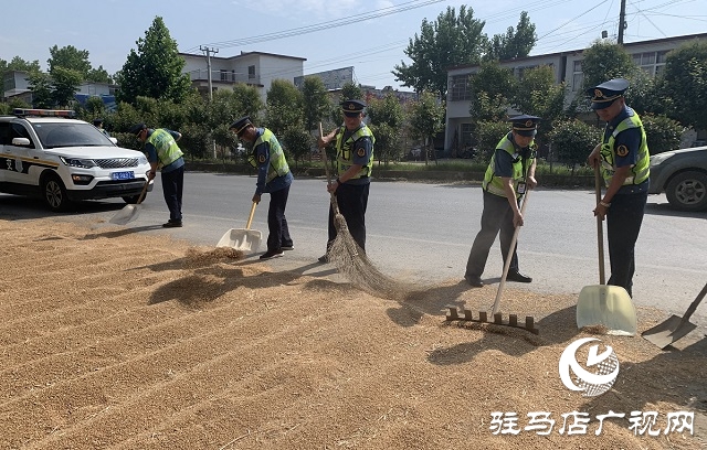 正阳县交通运输执法局强力开展占用公路打场晒粮专项整治行动