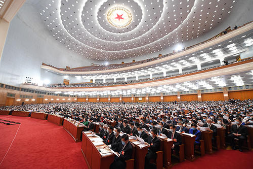 省十三届人大五次会议主席团举行第一次会议 推选主席团常务主席并通过会议日程