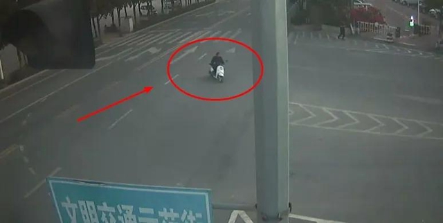 平舆刑警24小时破案 为群众追回被盗拖拉机