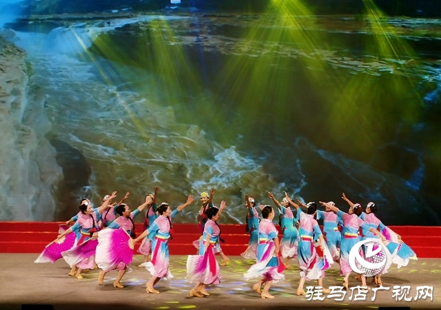 驻马店：庆建党百年华诞 展银龄康乐风采