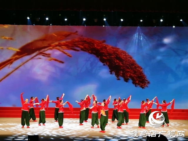 驻马店：庆建党百年华诞 展银龄康乐风采