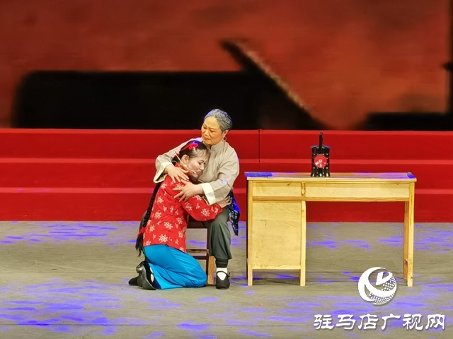 驻马店：庆建党百年华诞 展银龄康乐风采