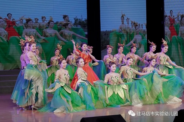 驻马店市实验幼儿园举办红色经典艺术展演活动