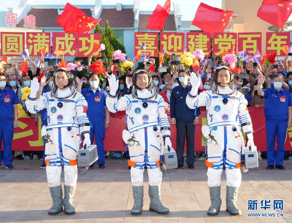 科普：航天员为何要进行出舱活动