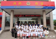 小萌娃”零距离“体验消防魅力